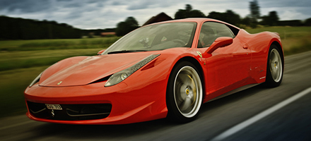 Ferrari körupplevelse med Dream Car Rental